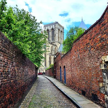 Chapter House * York