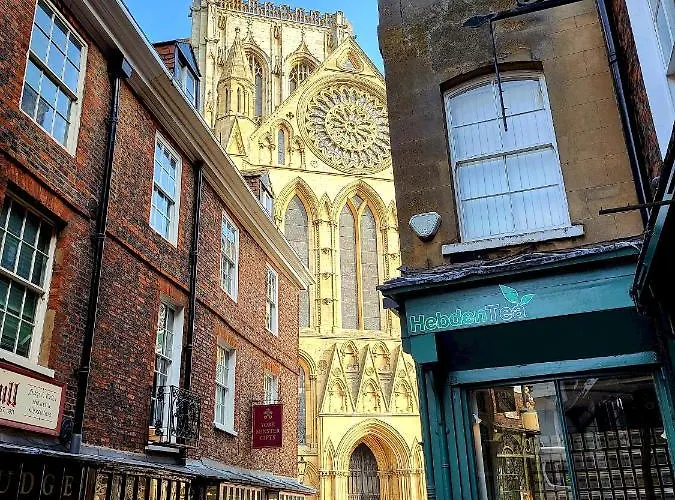 Chapter House * York