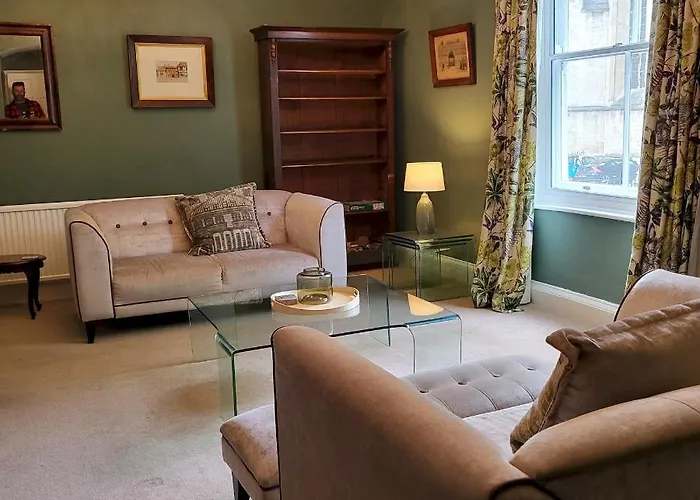 Holiday home Chapter House