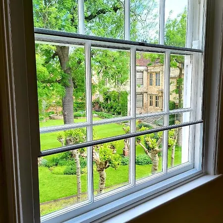 度假居 Chapter House *